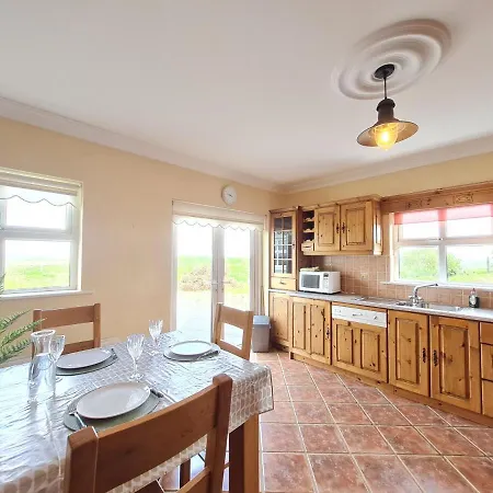 Holiday home Emlagharan Cottage