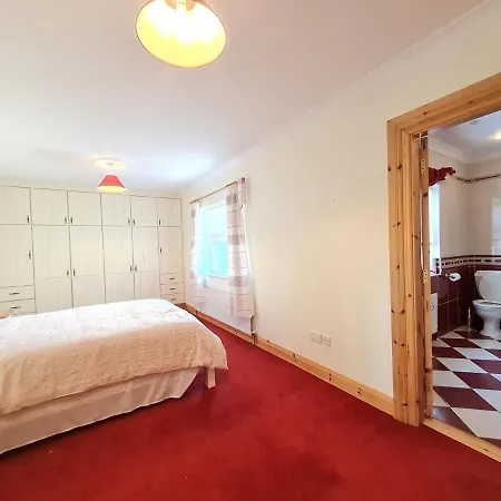 Holiday home Emlagharan Cottage *