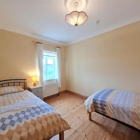 Emlagharan Cottage *